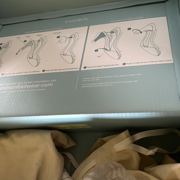 Pashion Sandal size 8 Stiletto Sand Color exchangeable Heel. New! Flats to Heels - Picture 3 of 7